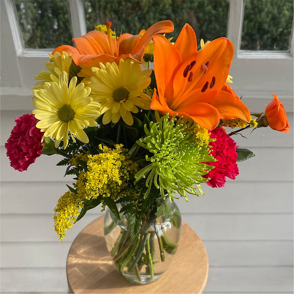 Bold & Bright – A Florist Original – Aux 1000 Fleurs, Saint-hyacinthe PQ