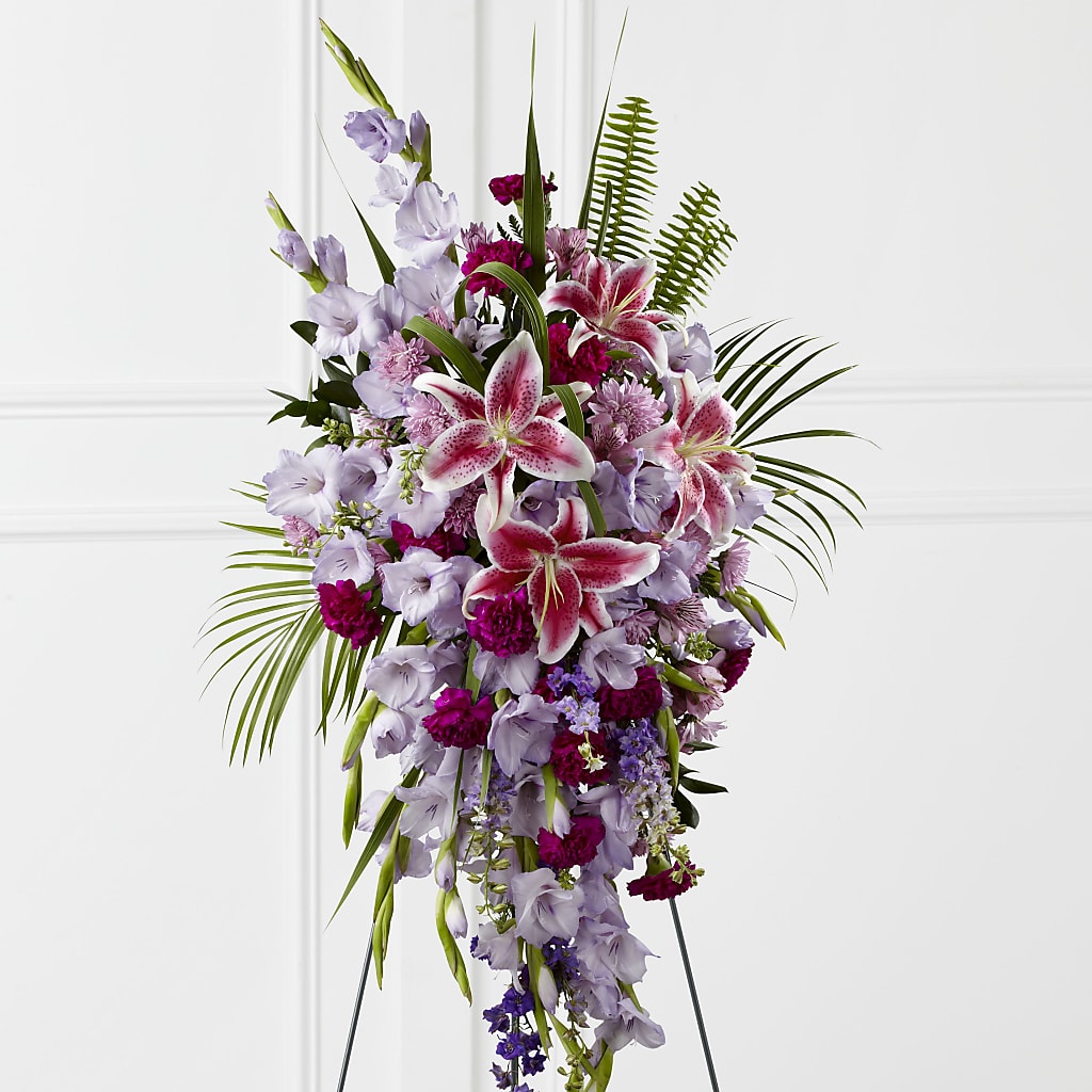 Tender Touch Standing Spray – Aux 1000 Fleurs, Saint-hyacinthe PQ