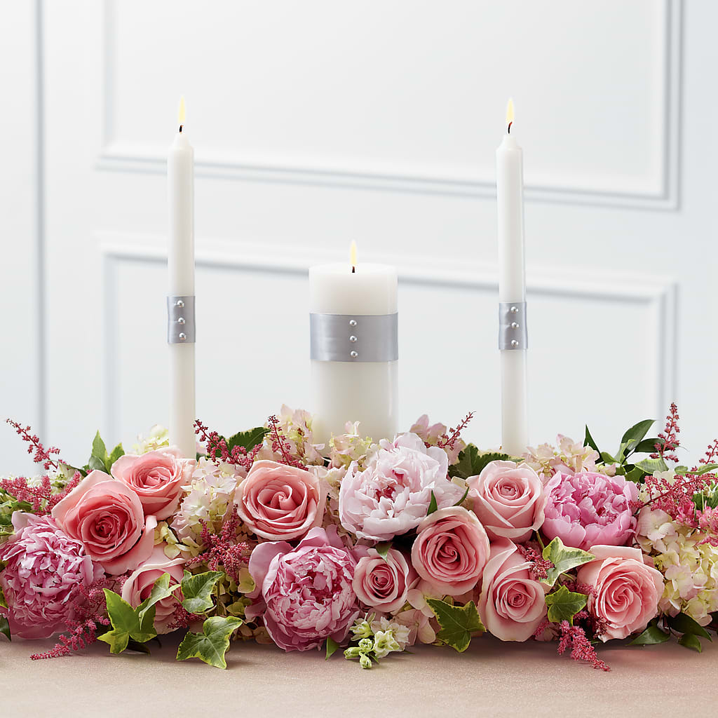 Worldwide Romance Unity Candle Arrangement – Aux 1000 Fleurs, Saint-hyacinthe PQ