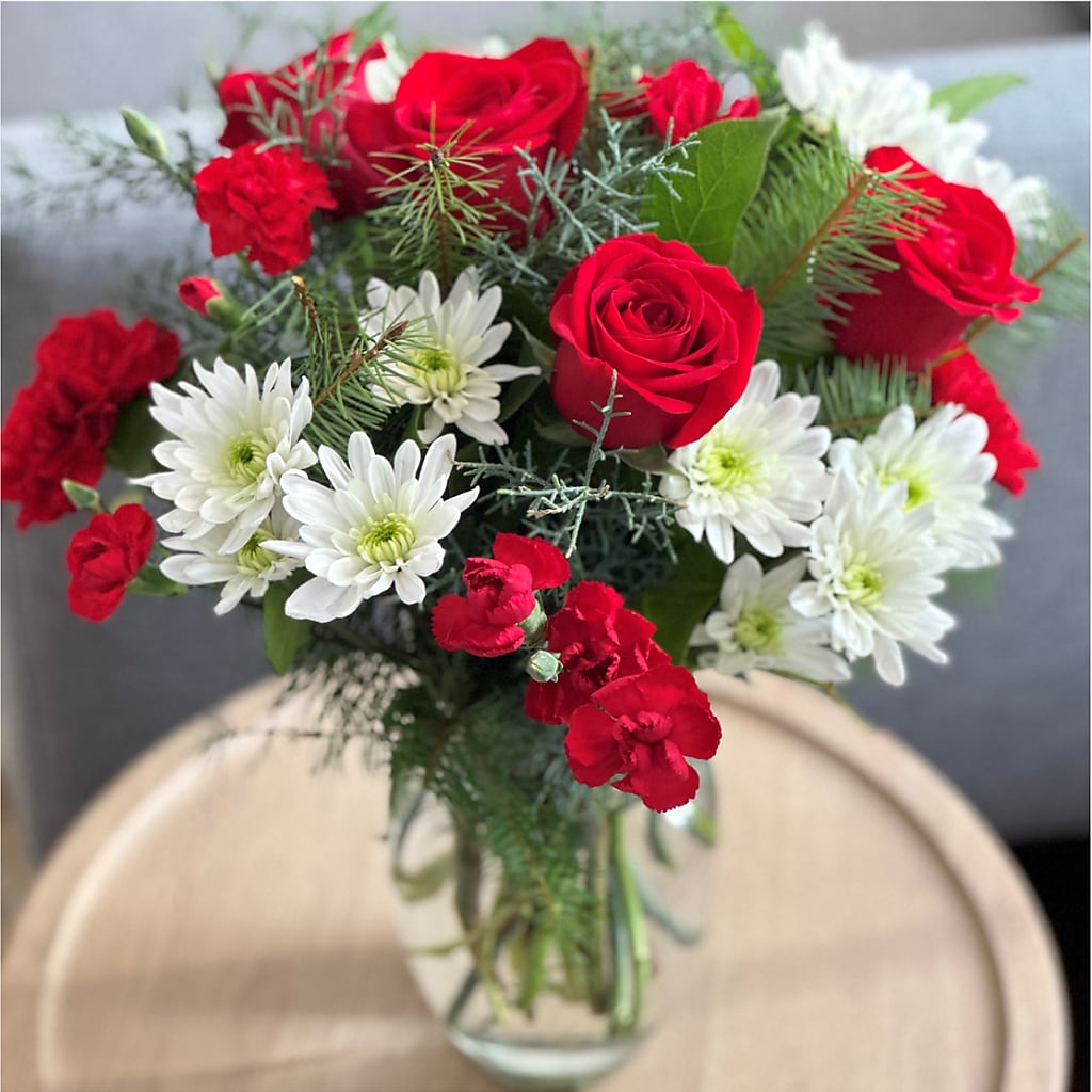Seasonal Magic Bouquet –  Aux 1000 Fleurs, Saint-hyacinthe PQ