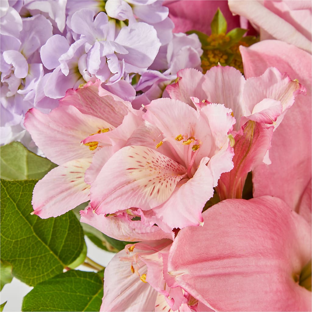 The Crown Jewel Bouquet –  Aux 1000 Fleurs, Saint-hyacinthe PQ