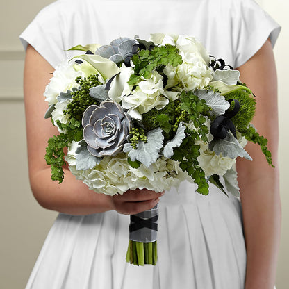 Sweet Innocence Bouquet –  Aux 1000 Fleurs, Saint-hyacinthe PQ