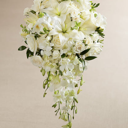 White Wonders Bouquet –  Aux 1000 Fleurs, Saint-hyacinthe PQ